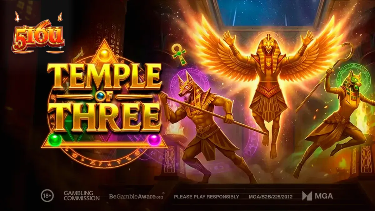Interface do jogo de slot Temple of Three com temática egípcia